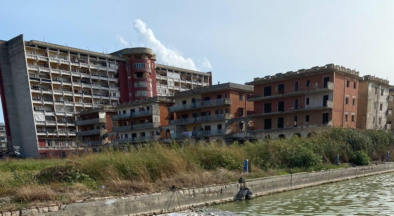 Castel Volturno, superbonus su palazzi abusivi: sequestro da 37 milioni e 11 indagati