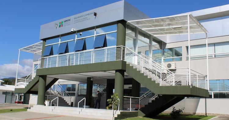 Estudantes fazem lista de alunas “mais estupráveis” da Udesc, em Balneário Camboriú