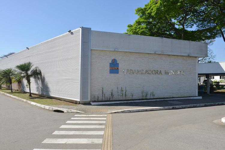 Funcionários da Urbam entram em greve por falta de acordo no reajuste salarial em São José dos Campos