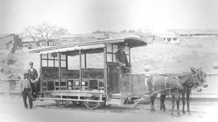 El Cronista: El tranvía de mulitas de Cuernavaca
