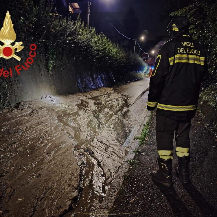 Maltempo, danni e frane a Como. Allerta gialla su 8 regioni