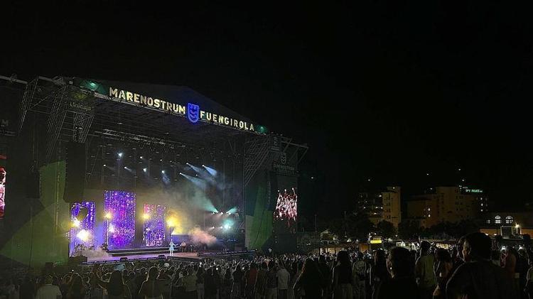 El Marenostrum Fuengirola acoge a los participantes de Operación Triunfo 2025 en una noche iluminada