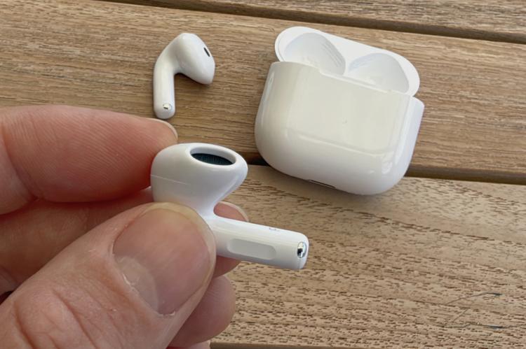 Apple AirPods 5