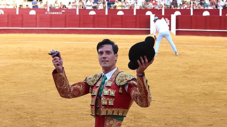 Morales y Osornio cortan una oreja cada uno en La Malagueta a una novillada de Fuente Ymbro con escaso fondo