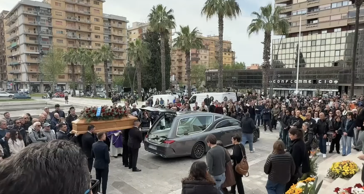 Taranto, l’ultimo saluto a Massimo Musciacchio
