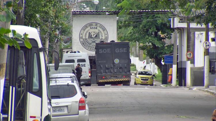 Detento tenta deixar cadeia no RJ com alvará falso, é descoberto e acaba levado para unidade de segurança máxima
