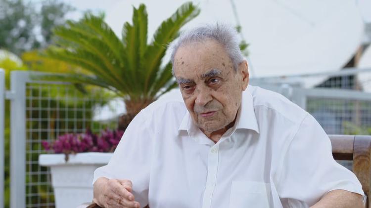 Jornalista Carlos Bastos, que participou do lançamento do Jornal Nacional, morre aos&nbsp;91 anos no Rio Grande do Sul
