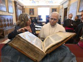 Leone XIV: “mia madre era una bibliotecaria”