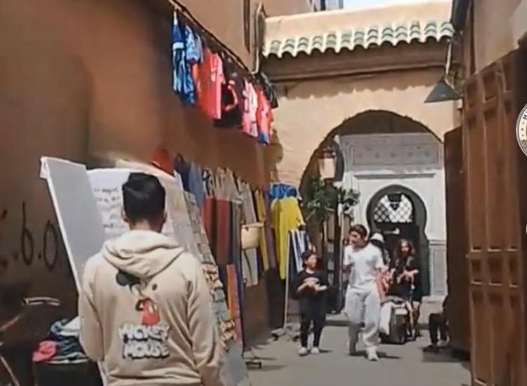 احتلال محيط ضريح سيدي عبد العزيز وطمس معالمه على طاولة والي جهة مراكش +صور