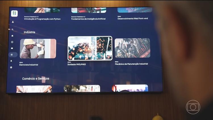 Com a DTV+, é possível usar o controle remoto para acessar serviços públicos na tela da TV