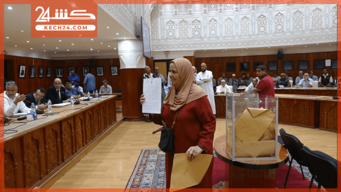 بالڤيديو: السلطات تشرف على عملية قرعة توزيع حنطات العصير والفواكه الجافة بساحة جامع الفنا