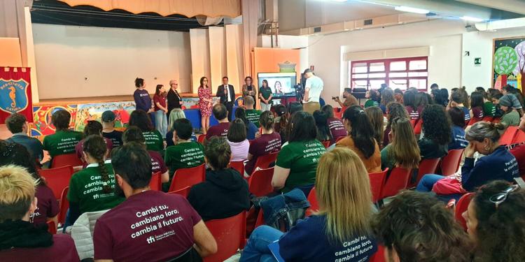 Insegnare per l’Italia: 1800 candidature e un futuro da cambiare. Come quello della scuola “simbolo” di Librino