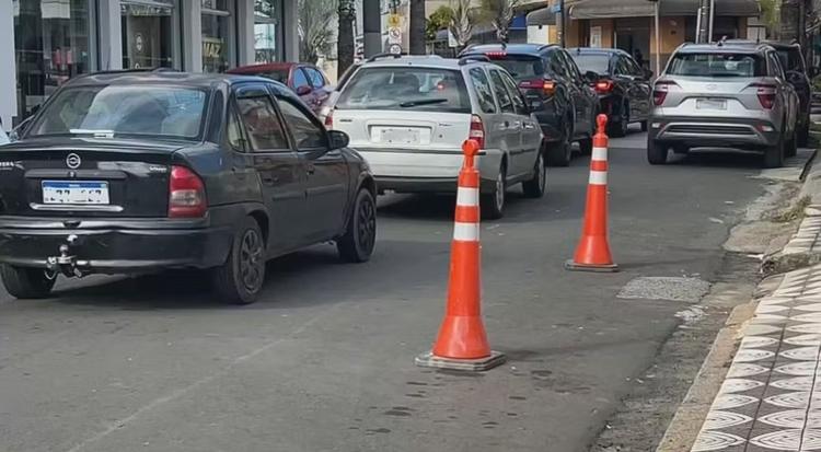 Nova lei prevê multa de até R$ 11 mil para flanelinhas e pune reserva de vagas para veículos em Sorocaba