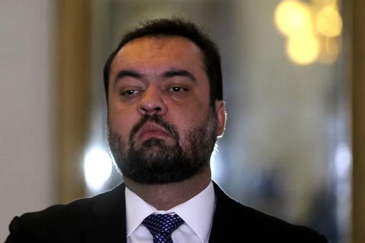 PF investiga se imóveis usados por Cláudio Castro foram vantagem indevida em troca de contratos de R$ 350 milhões