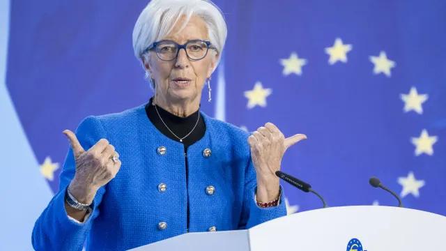 Para navegar nas stablecoins, precisamos separar função monetária e tecnológica, diz Lagarde