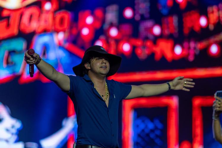 Natanzinho Lima estreia em Americana com muita música e pouca conversa: 'Uma atrás da outra'