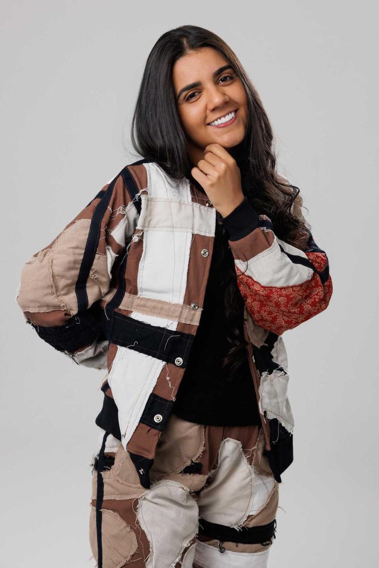 Yasmin Santos endossa sucesso no universo sertanejo com o lançamento de clipes de 'Intuição', seu novo DVD