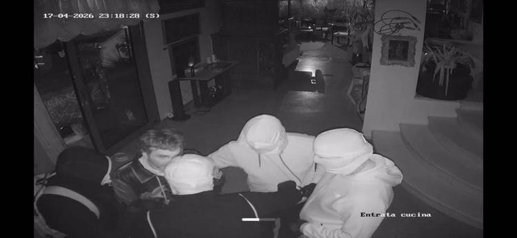 L’ex senatore leghista Filippi rapinato e sequestrato nella sua villa con la moglie e le figlie