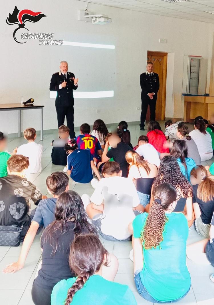Castellaneta, i Carabinieri incontrano i giovani del Campo Scuola: focus su legalità e ambiente