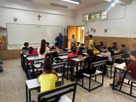 Striscia di Gaza. Romanelli (parroco): “Muri ricostruiti con farina al posto del cemento. Qui manca tutto, tranne la speranza”