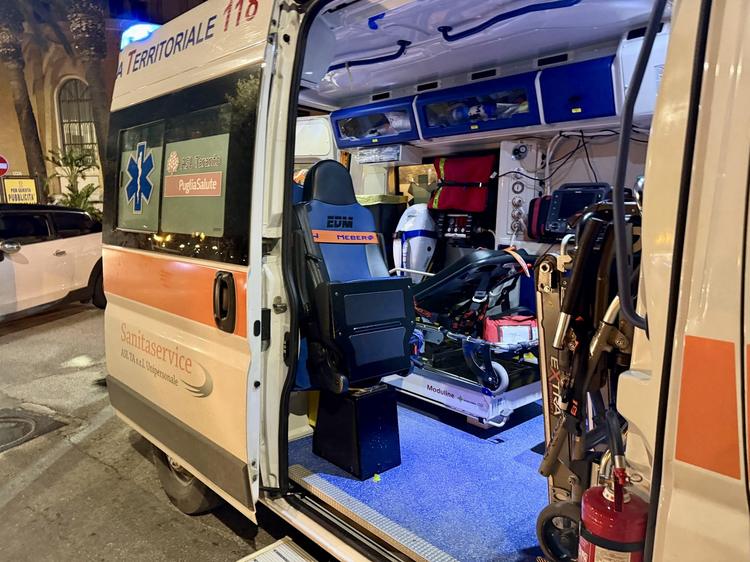 Galatina, operaio ferito in caseificio: braccio incastrato in macchinario