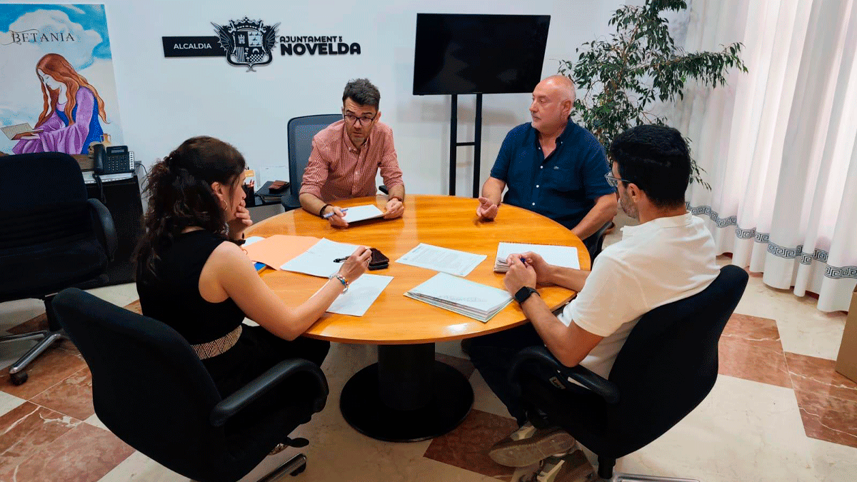 #Aspe: El PSOE de Aspe y Novelda coordinan una postura común contra las macroplantas solares de La Horna
