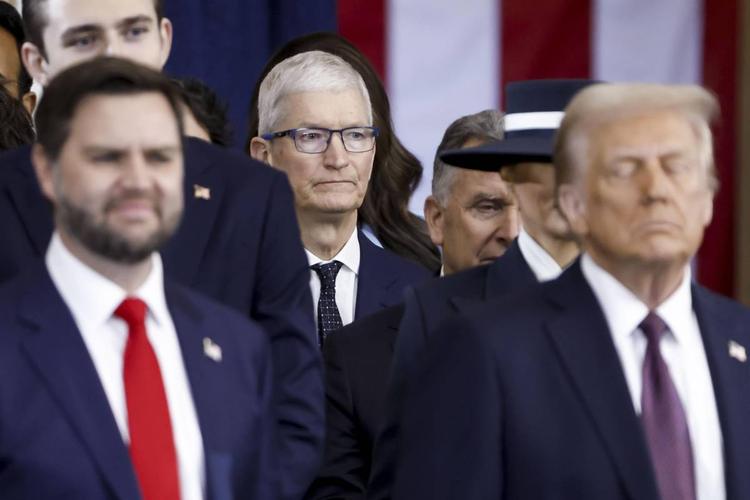 I signori della Silicon Valley in Cina. Oltre alla diplomazia c'è il business