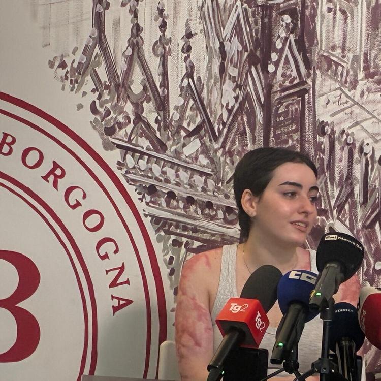 Crans-Montana, una superstite racconta: "Mostro le ferite per la lotta di noi ragazzi"