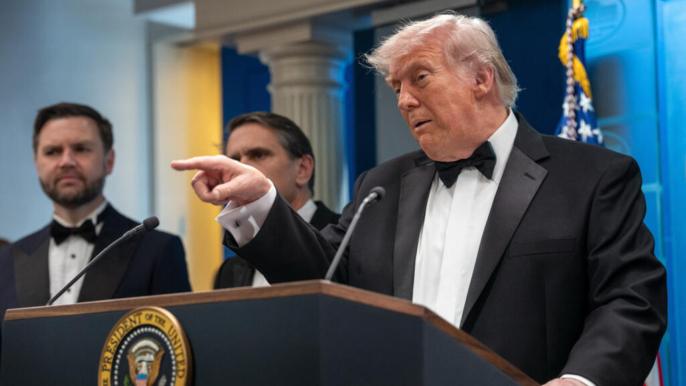 ترمب: لم أكن قلقاً أثناء إطلاق النار بحفل المراسلين