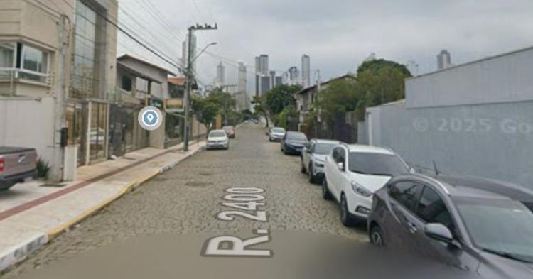 “Não é exagero”: morador denuncia fezes humanas deixadas todas as noites em rua do Centro de BC