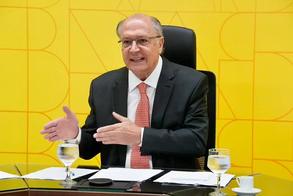 Alckmin afirma que governo vai atuar para reverter embargo à carne do Brasil