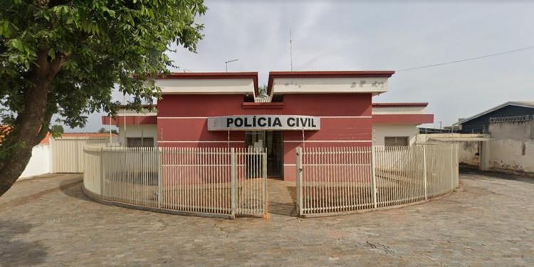 Mãe é presa suspeita de manter filha com síndrome de Down em cárcere e permitir estupros em Bastos