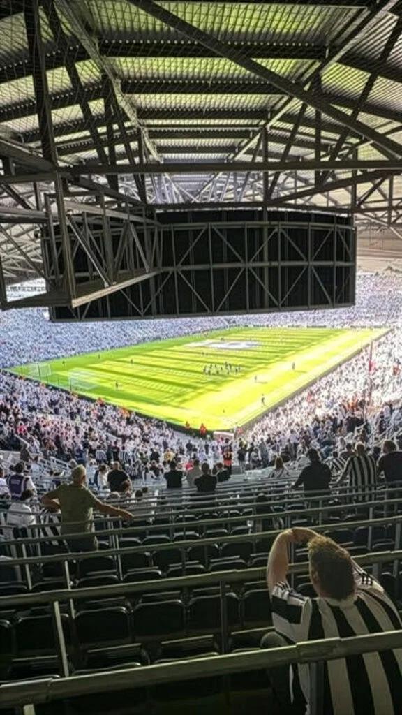 Strawberry Corner Screen St James Park Newcastle United
