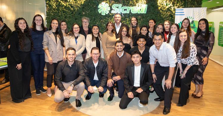 Programa do Sicredi abre caminho para novos profissionais no mercado financeiro