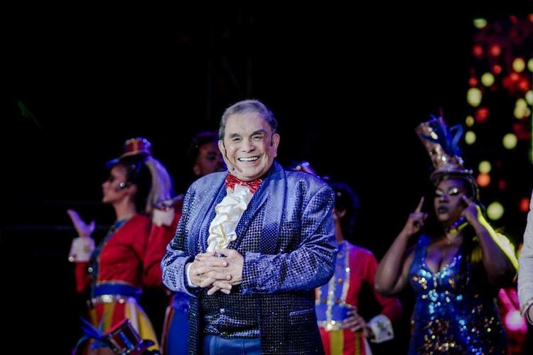 Eterno Trapalhão, Dedé Santana comemora 90 anos em superprodução realizada em São Paulo
