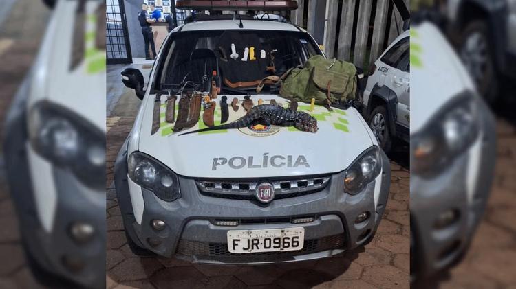 Dupla é multada em R$ 1 mil por caça ilegal e polícia apreende cães com GPS e animais mortos em Bofete