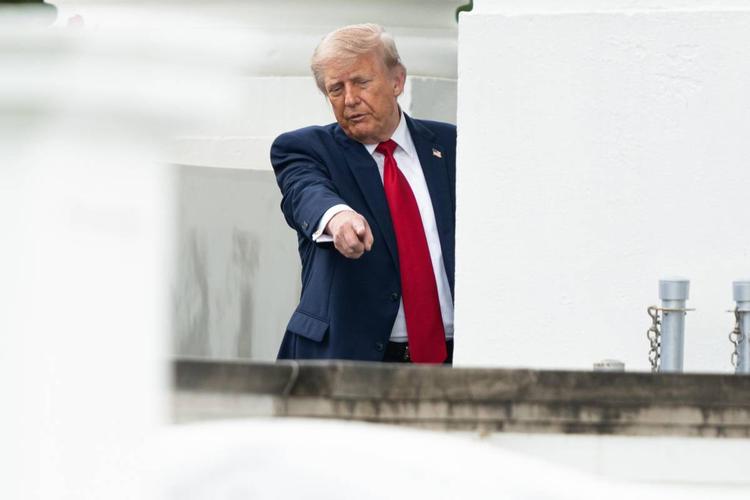 Trump contro Netanyahu: “Sei pazzo, ormai tutti ti odiano”