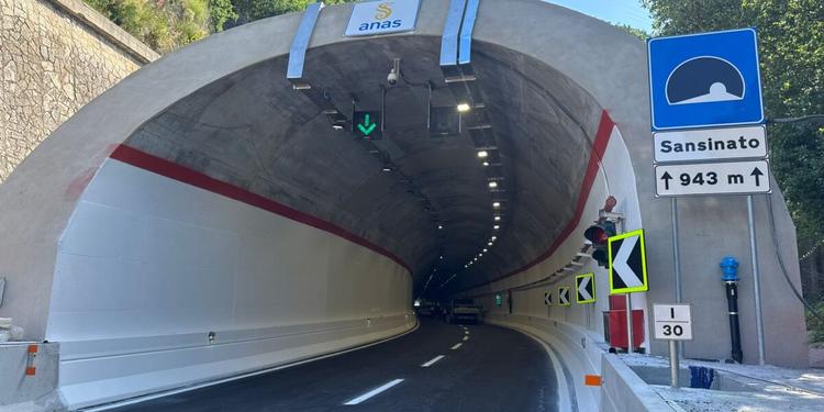 Lavori nella galleria Sansinato, modifiche alla viabilità sulla Statale 280 nel Catanzarese