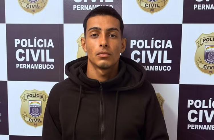 Soldado que fugiu de quartel com fuzil pode ficar até 16 anos preso por abandono de posto e peculato, diz especialista em direito militar
