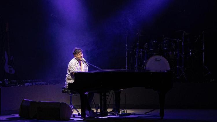 Pablo López emociona en Fuengirola con un concierto de regreso a casa