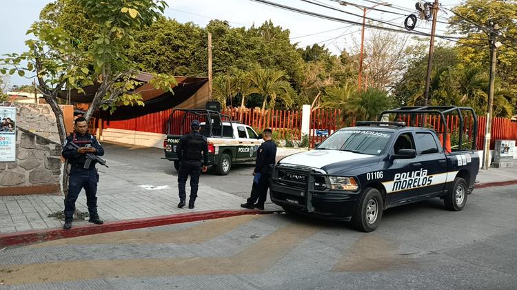 Se debate entre la vida y la muerte tras sufrir un ataque armado en el sur de Morelos