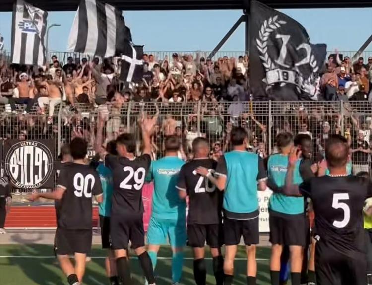 La Battipagliese vince di misura e prenota la finale playoff. Salvezza per Buccino e Angri