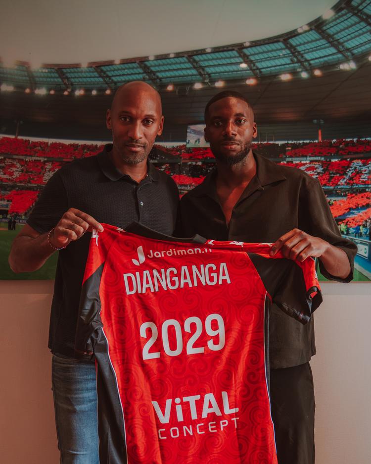Jeovanni Dianganga est Guingampais EAG En Avant Guingamp AMD07820