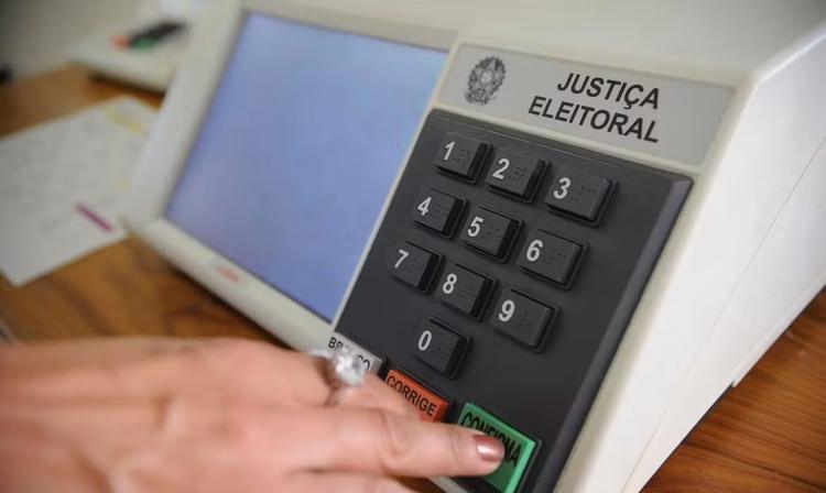 Um em cada 10 eleitores ainda não definiu o voto. O que pensa quem pode definir a eleição?