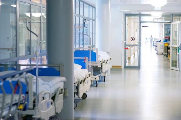Sanità italiana, aspettativa di vita record ma spesa e infermieri sotto la media UE
