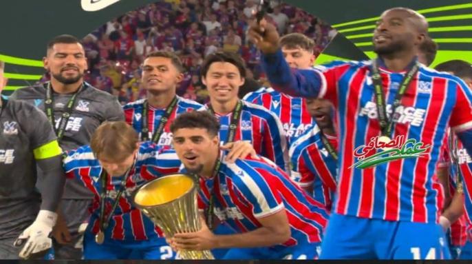 شادي رياض يتوج رفقة كريستال بالاس بلقب دوري المؤتمر قبل الالتحاق بالأسود