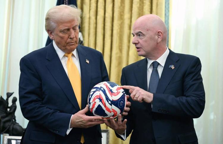 Donald ordina, la Fifa ubbidisce e l'Europa s'infuria