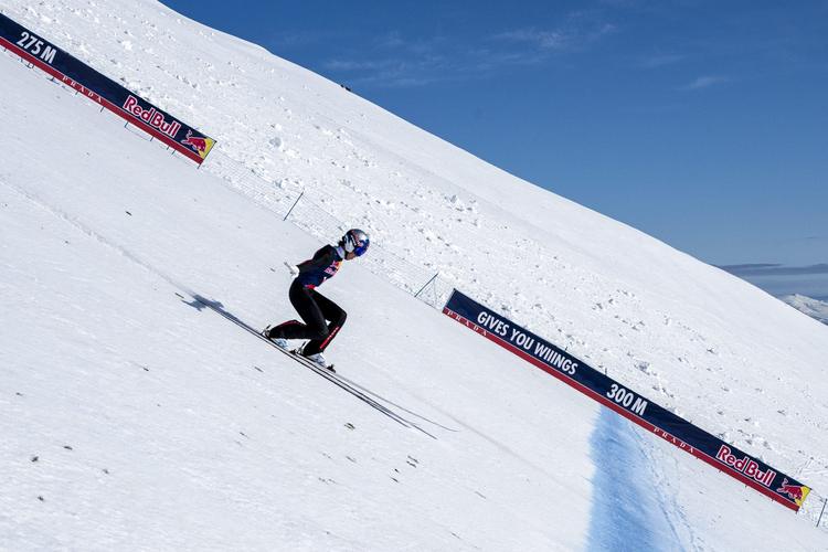 Saut à ski | « Ce saut est un de mes rêves depuis longtemps » : les secrets du record du monde de Ryoyu Kobayashi à 291 mètres