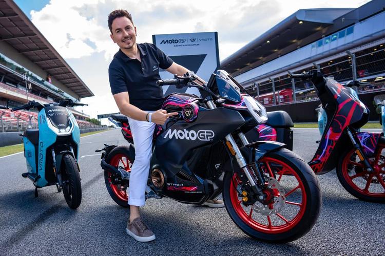 VMOTO LANZARÁ TRES SCOOTERS ELÉCTRICOS EDICIÓN MOTOGP EN EL MARCO DE UNA ALIANZA GLOBAL