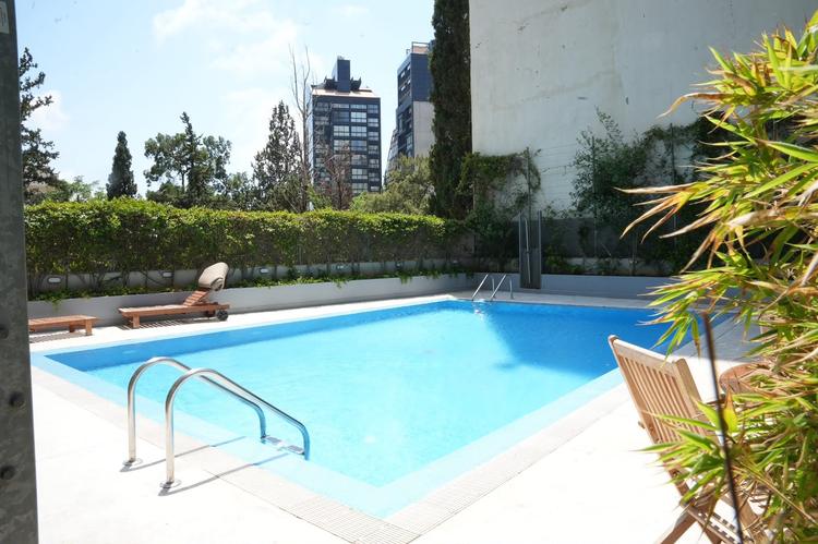 For Rent: Apartment in Achrafieh